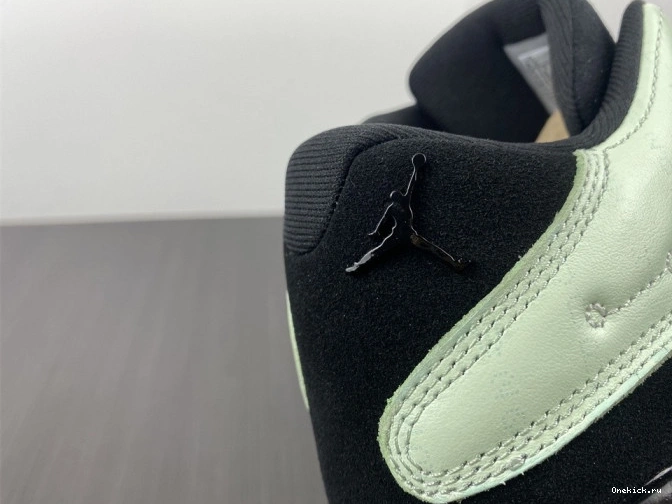 One Kick Day Single's 13 (2021) Air Retro Low Jordan DM0803-300 0809